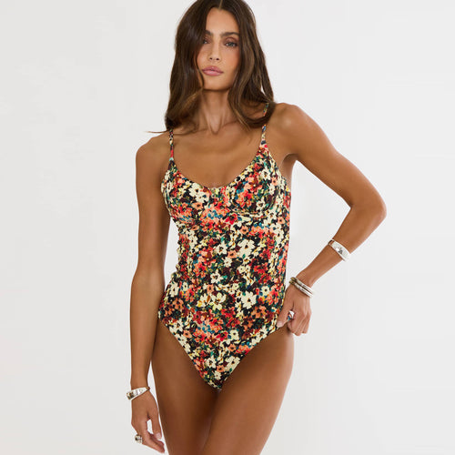 One Pieces