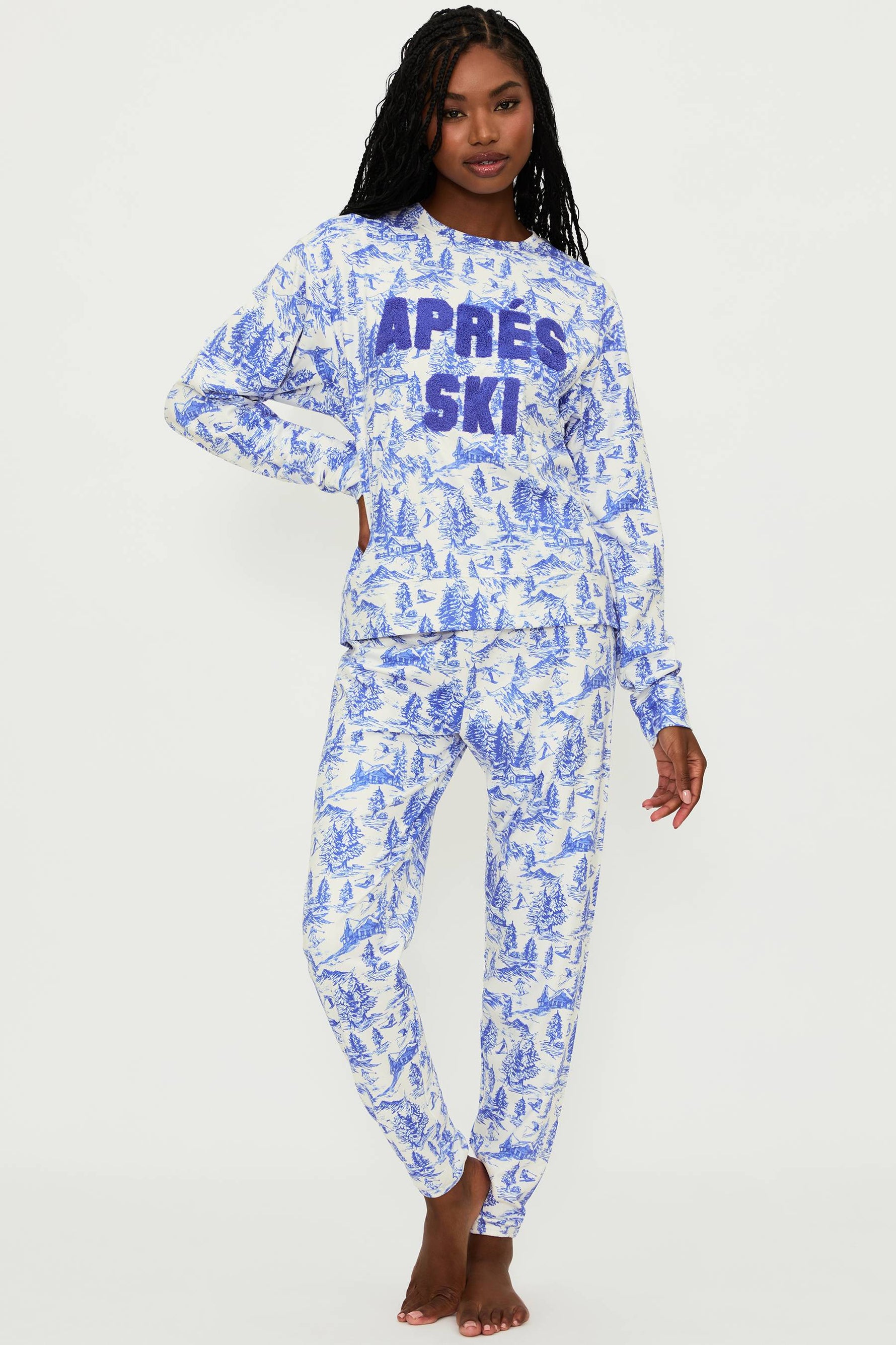 alps toile blue and white sweat set